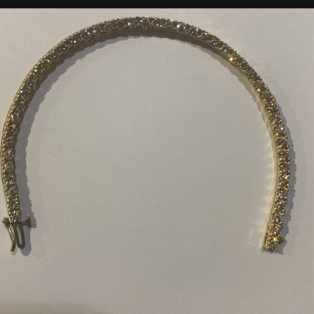 5ct 14kt gold Diamond tennis bracelet